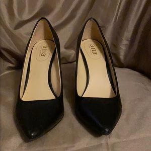 Ana - Black Pumps